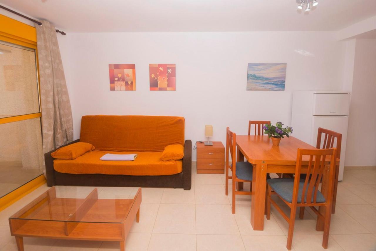 Apartamentos Ambar Beach Кальпе Экстерьер фото